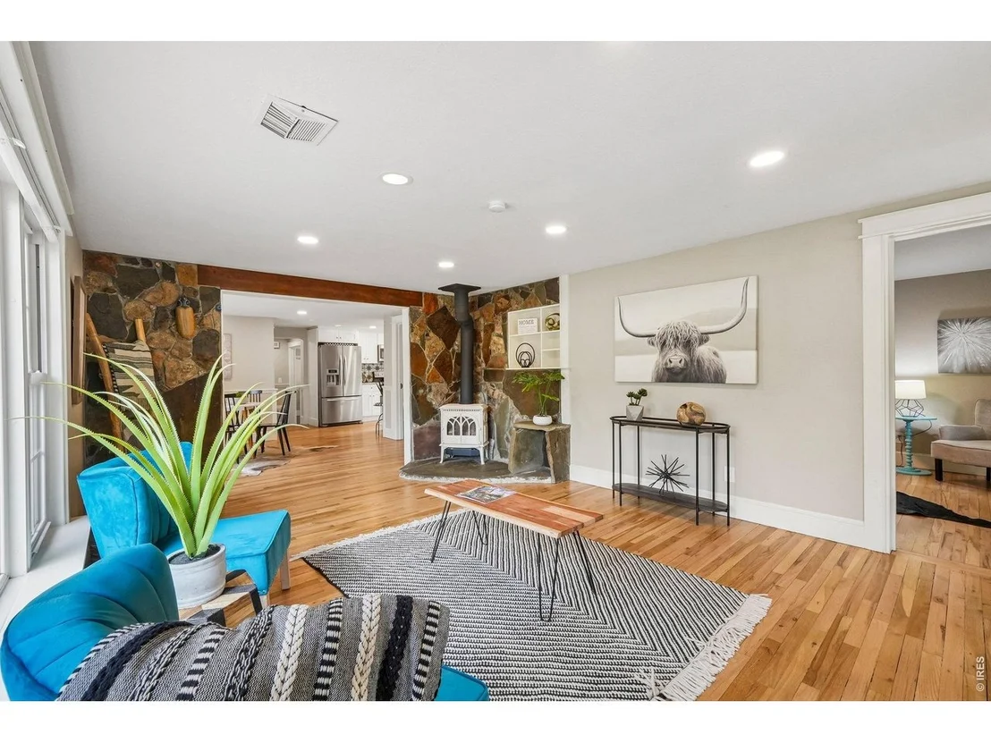 Photo of 205 5th Ave
