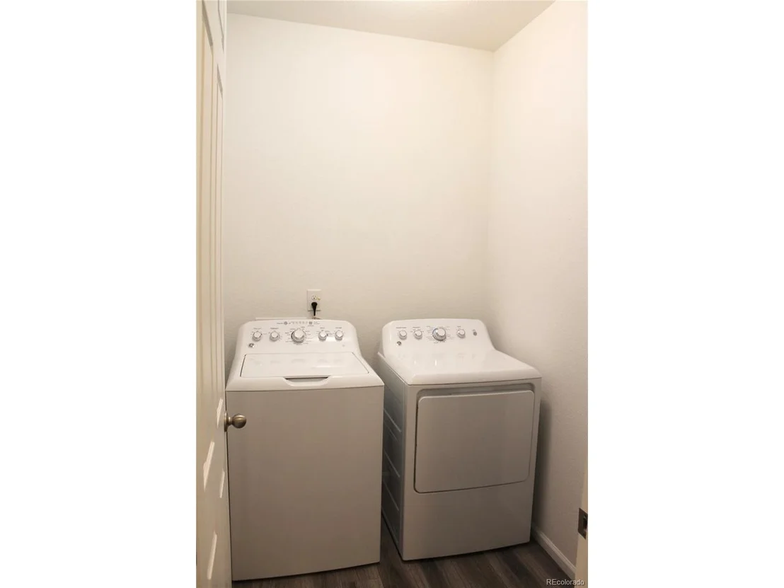 Photo of 3553 Makley Cir