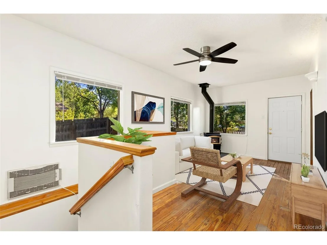 Photo of 305 Jackson Ave