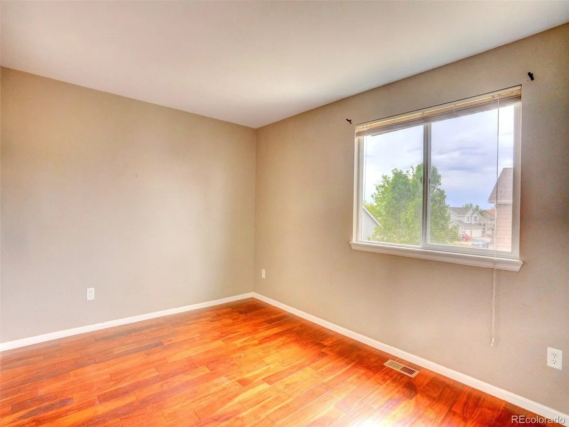 Photo of 5869 Scenic Ave