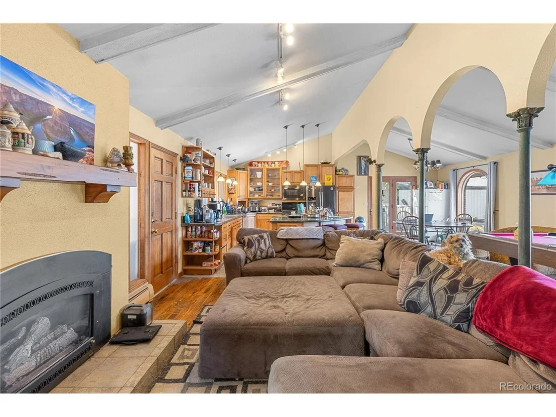 Photo of 208 Deer Path Rd