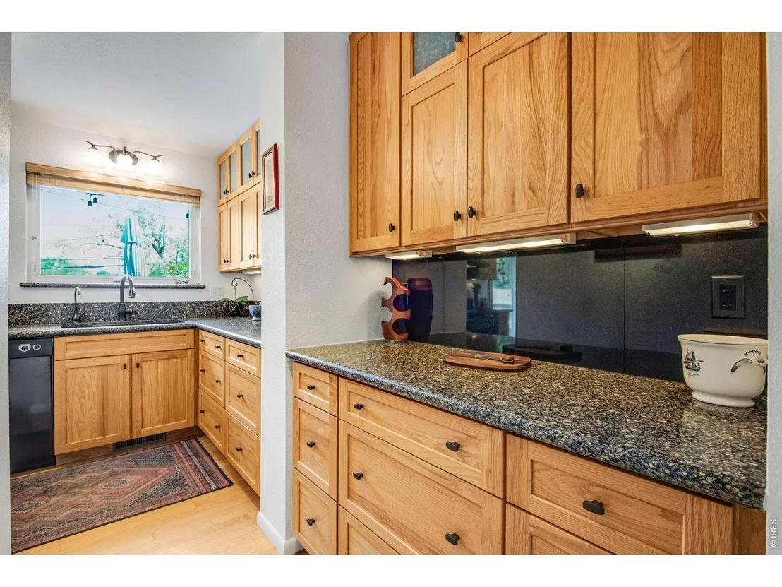 Photo of 1010 Hartford Dr