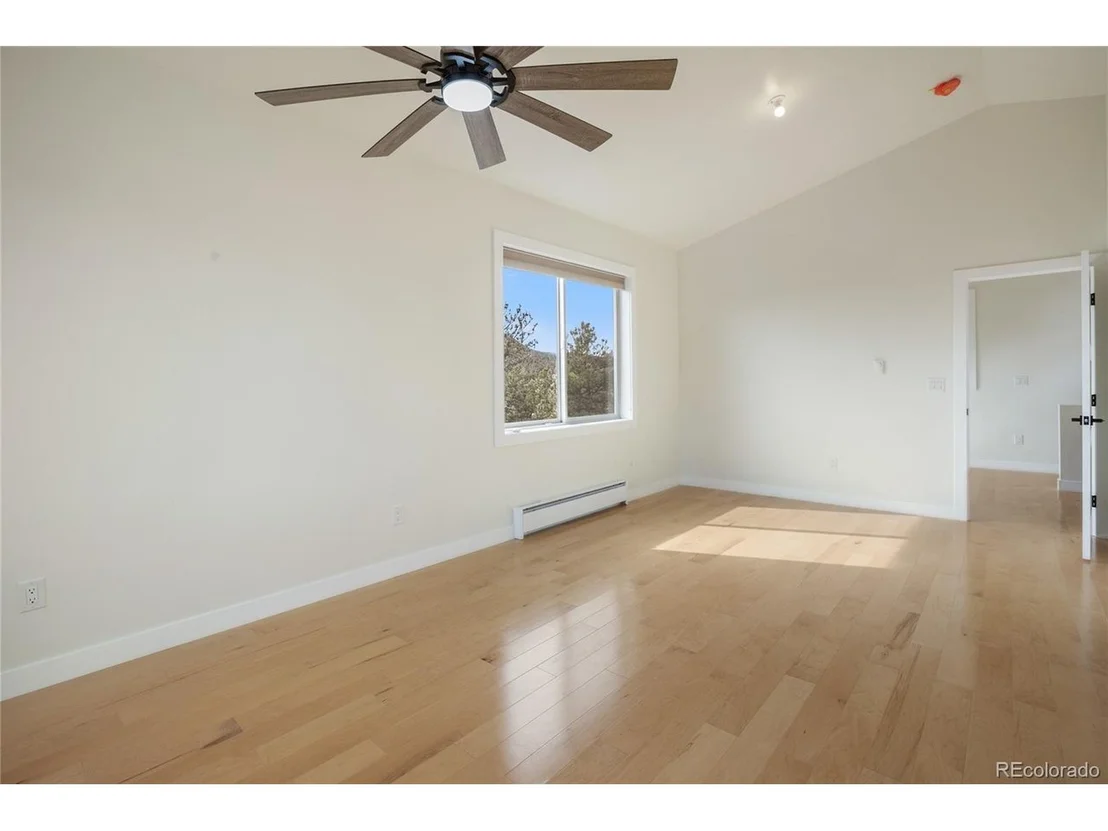 Photo of 142 Hackamore Dr