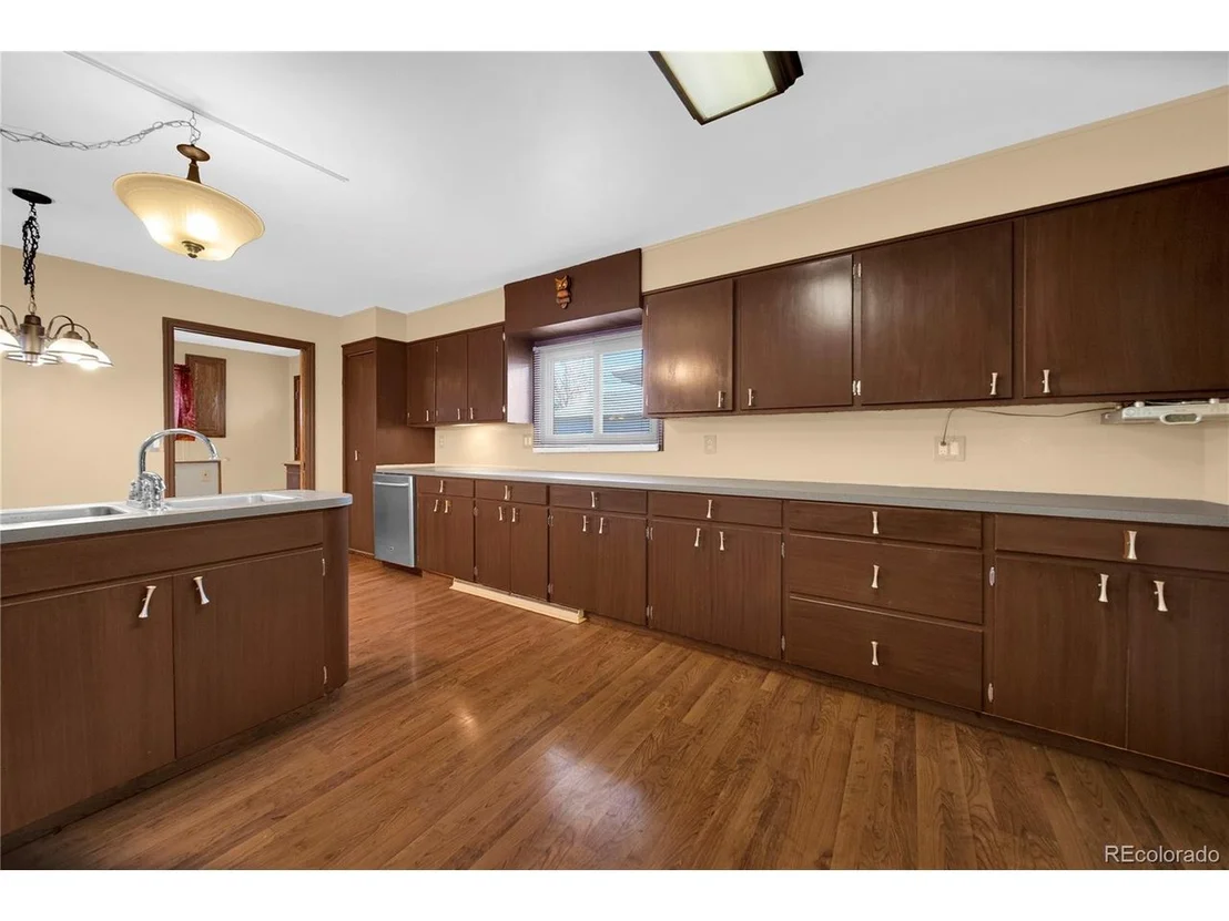 Photo of 450 Date Ave