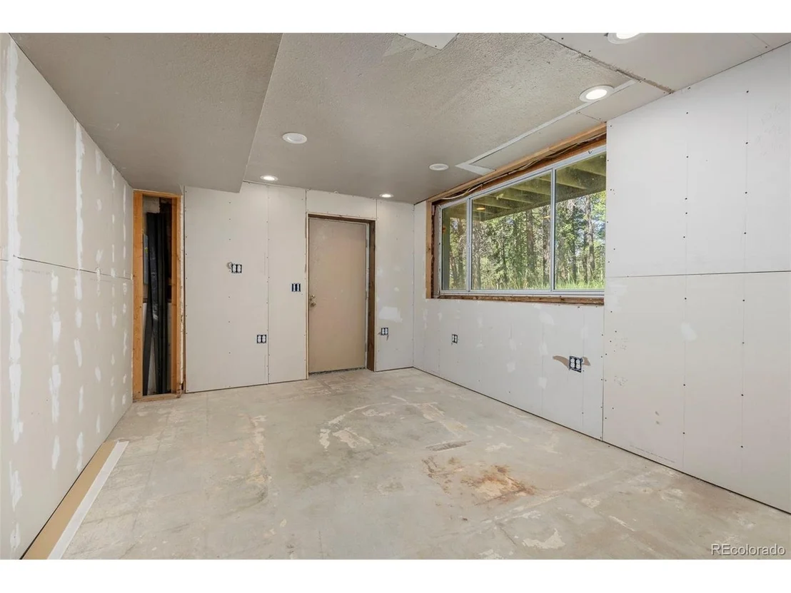 Photo of 283 Foxtail Dr