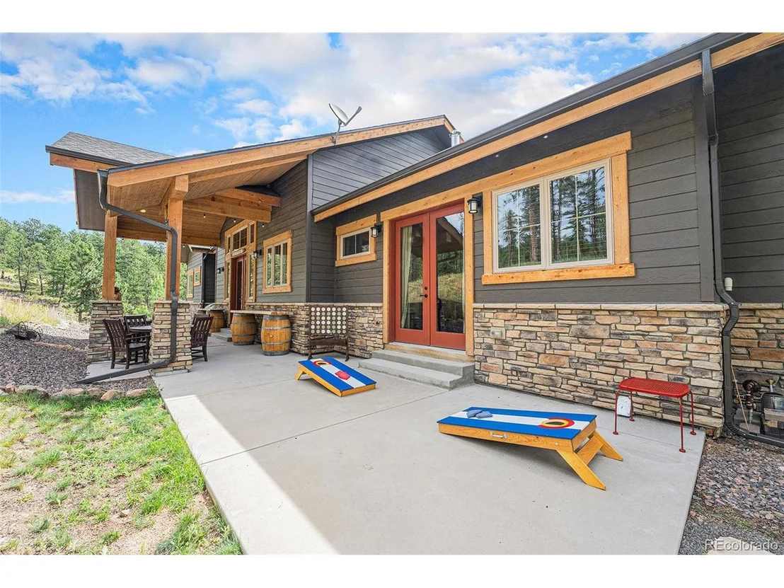 Photo of 342 Crescent Lake Rd