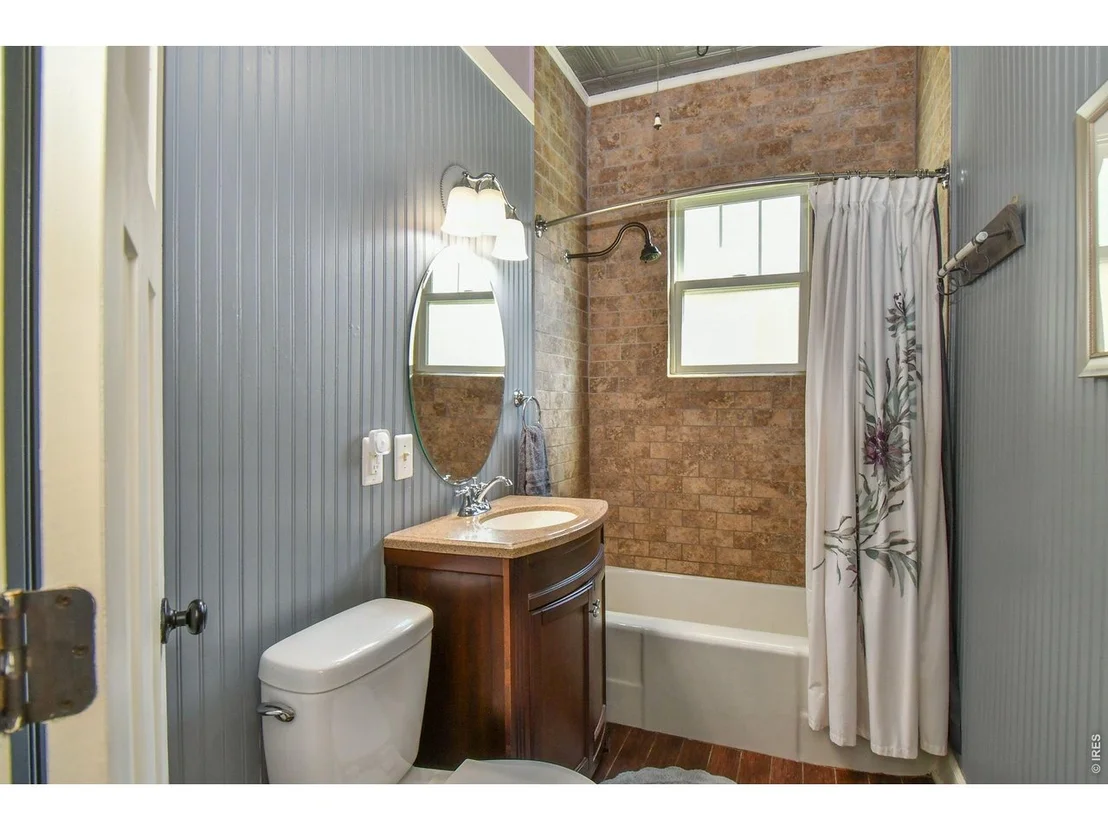 Photo of 230 Elm St
