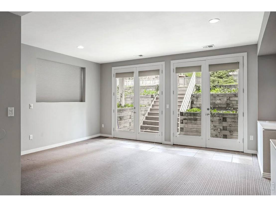 Photo of 2541 Tamarack Ave