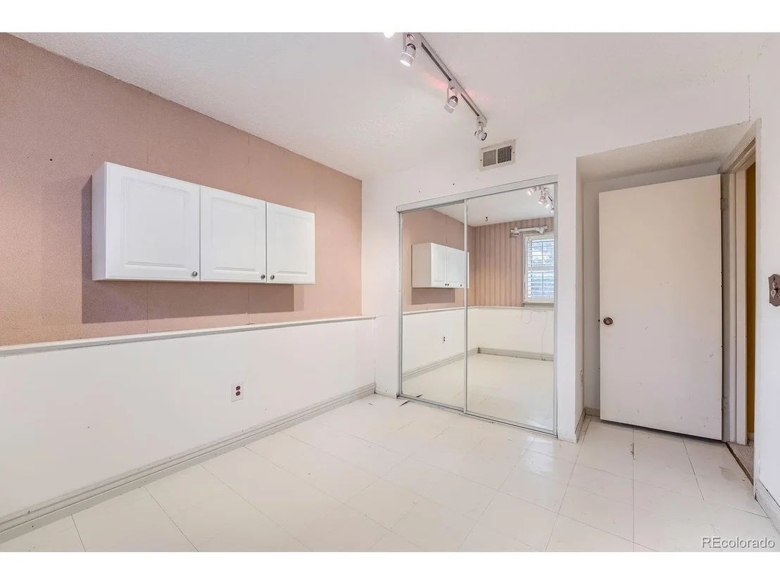 Photo of 17332 E Prentice Cir