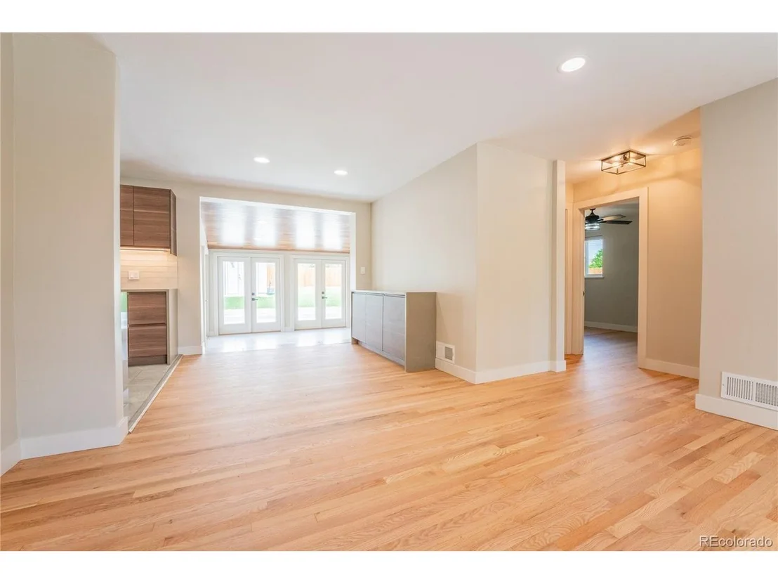 Photo of 6935 W 16th Ave