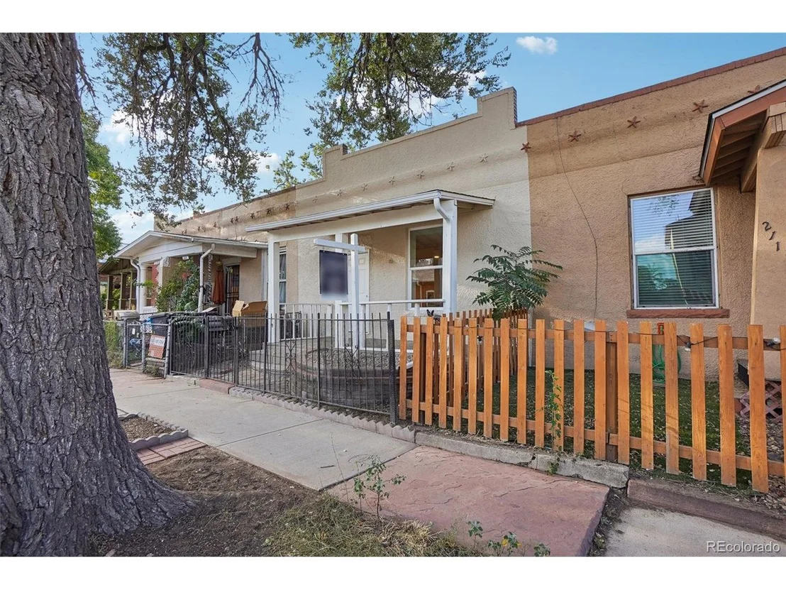 Photo of 2121 W 33rd Ave