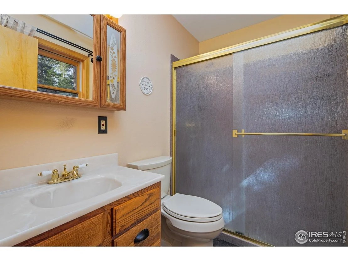 Photo of 578 Alpine Dr