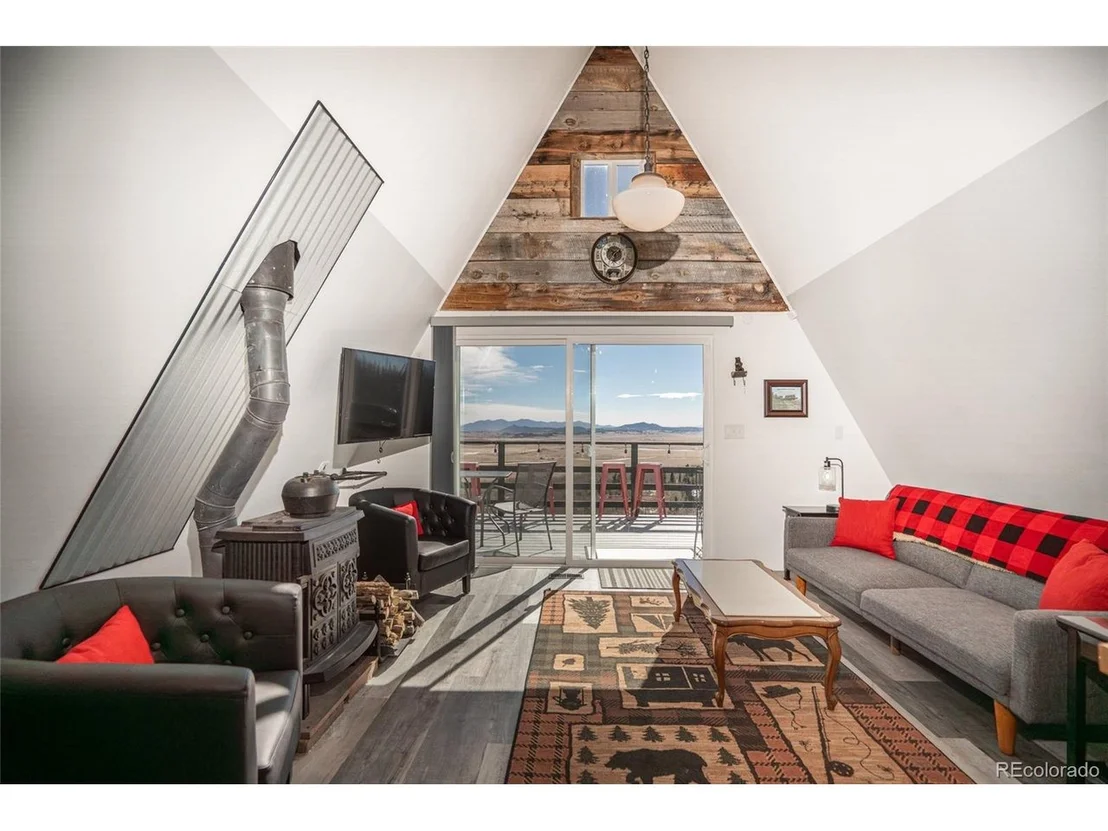Photo of 331 Frenchman Rd