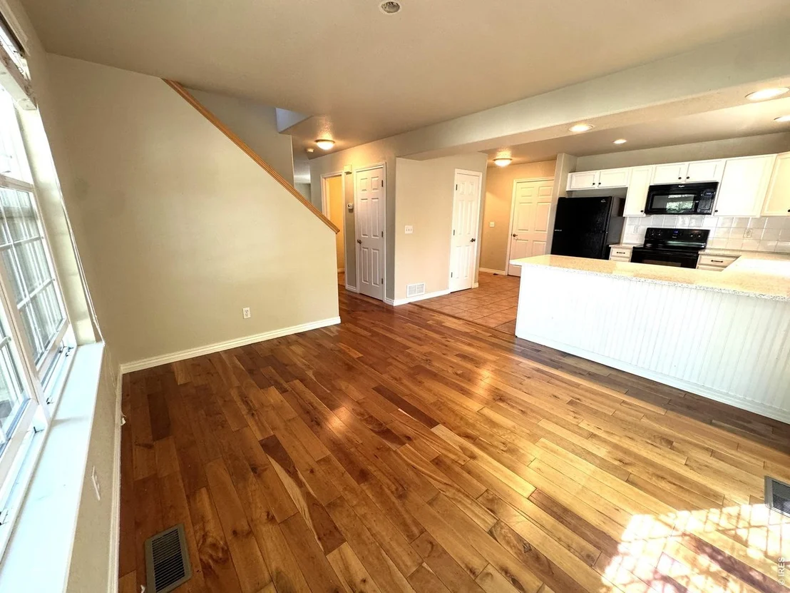 Photo of 1202 Della St