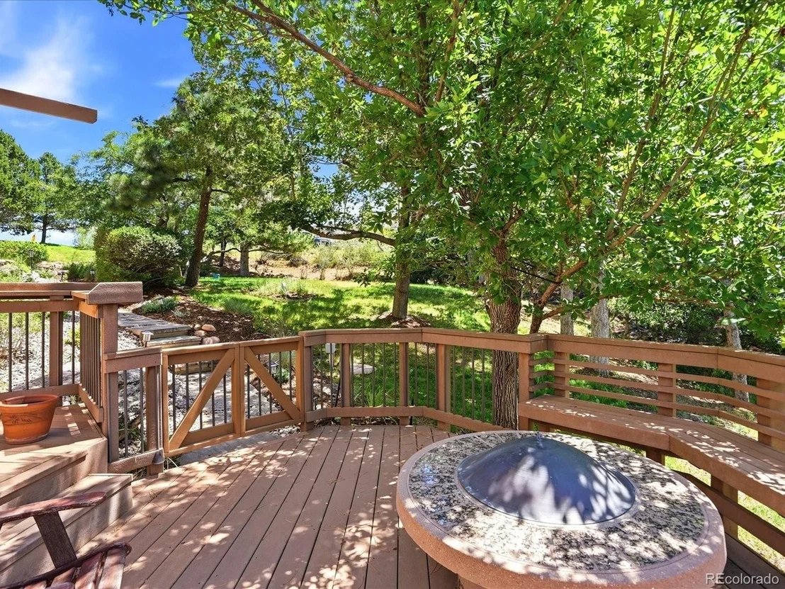Photo of 5961 Crestbrook Dr