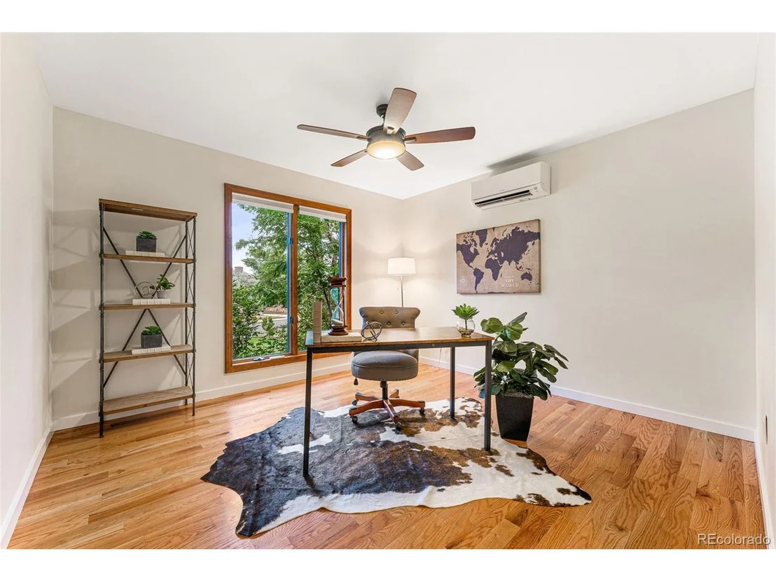 Photo of 2232 Holyoke Dr