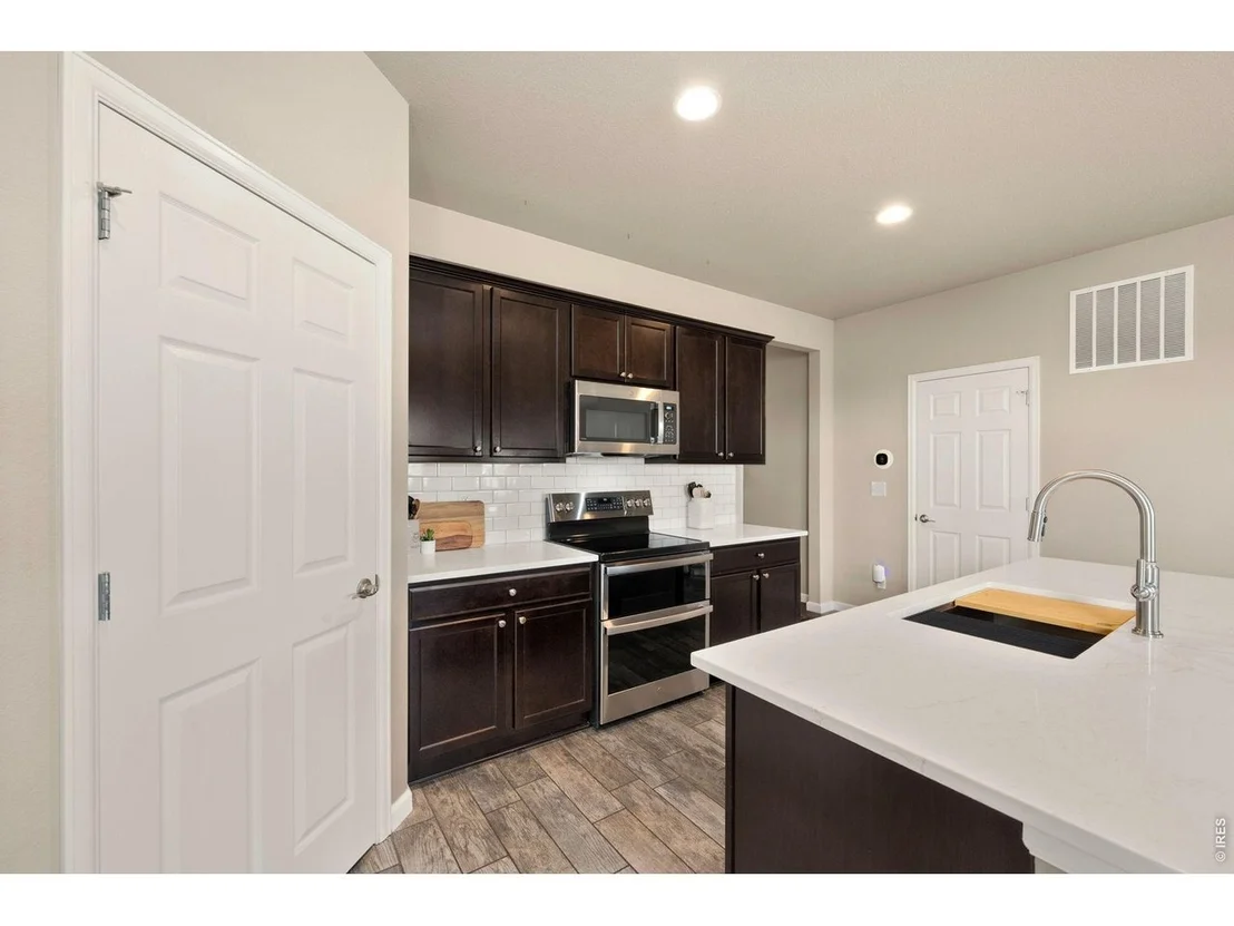 Photo of 10398 Stagecoach Ave