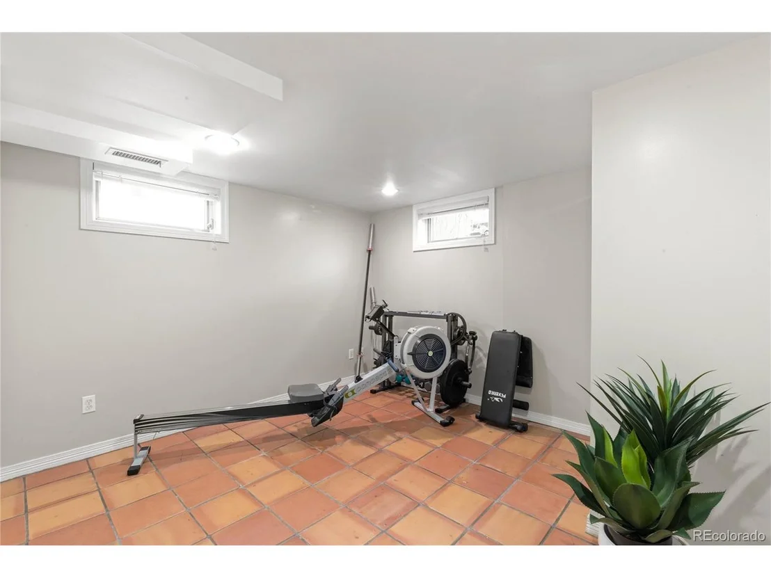 Photo of 1620 Elm St