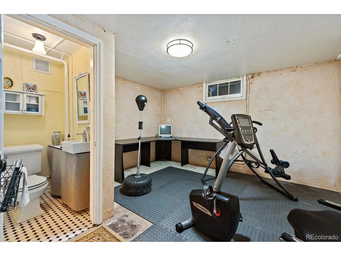 Photo of 244 Colorado Blvd