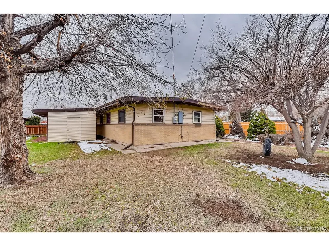 Photo of 8691 Mcelwain Blvd