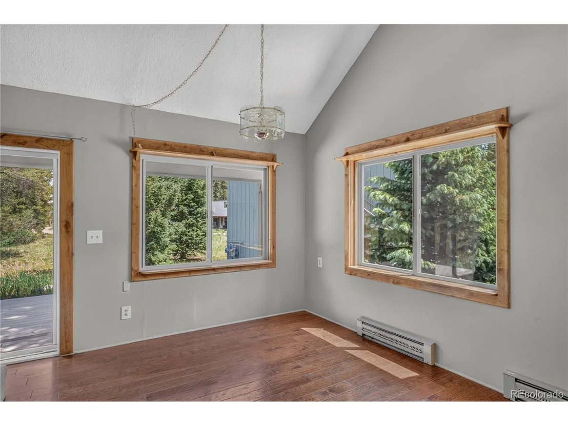 Photo of 214 Mountain View Trl