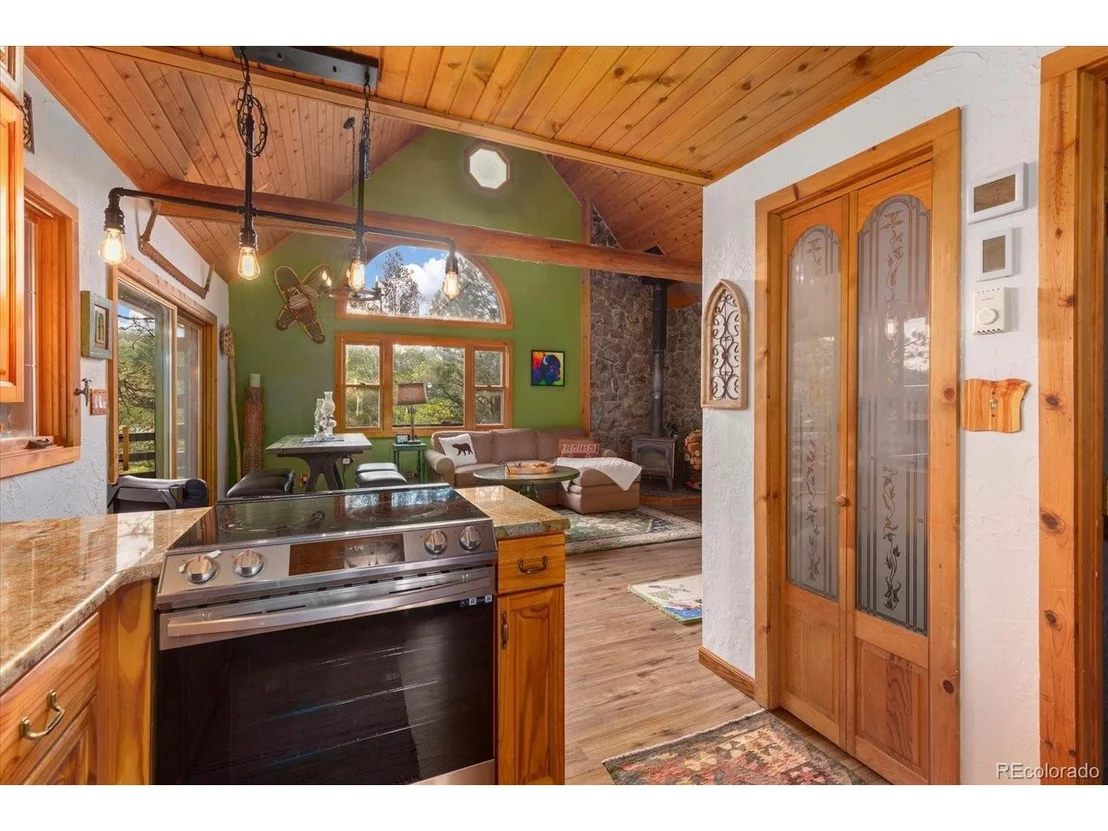 Photo of 120 2nd St