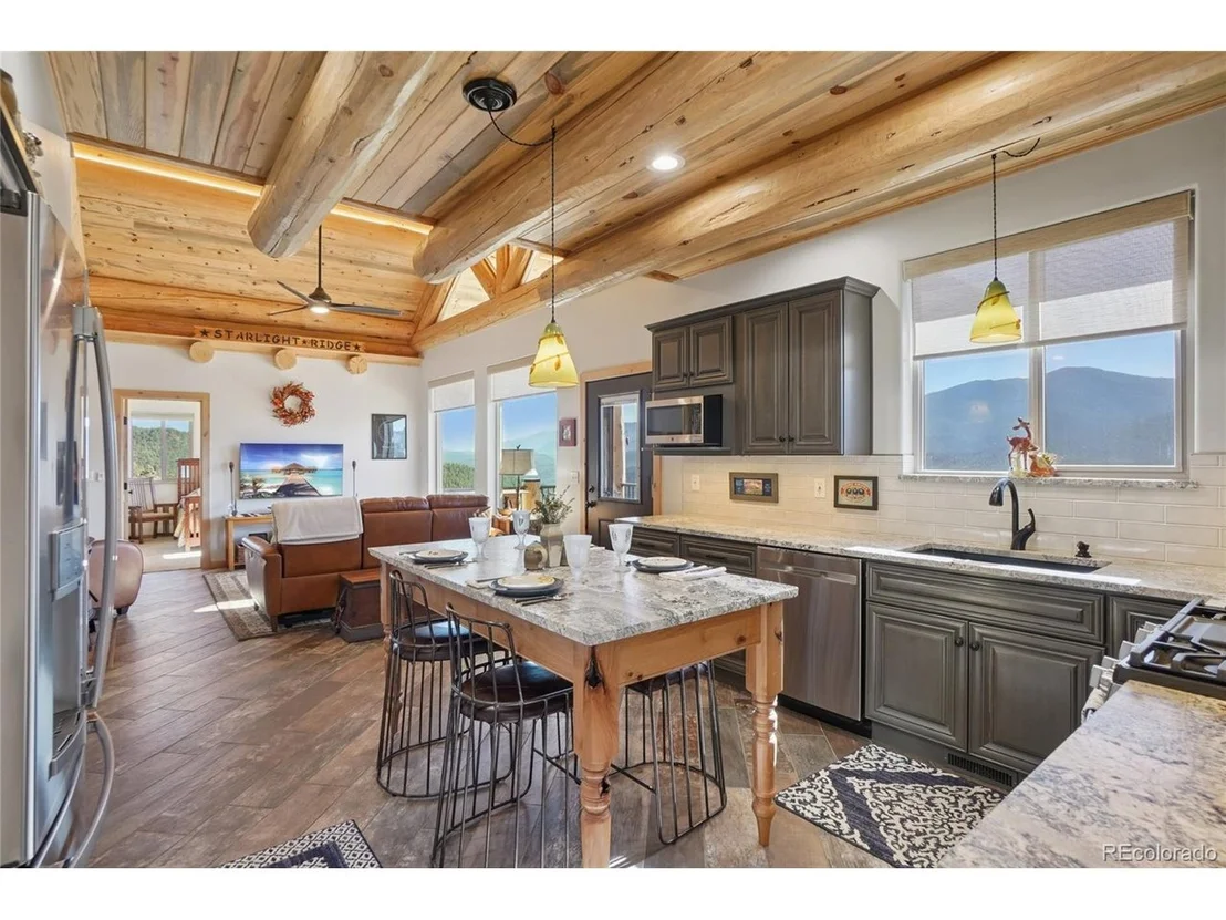 Photo of 884 Pine Hollow Road