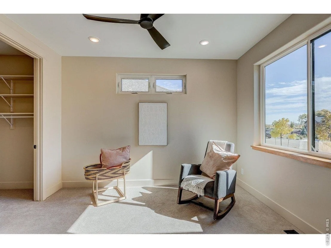 Photo of 1298 Burt Ave