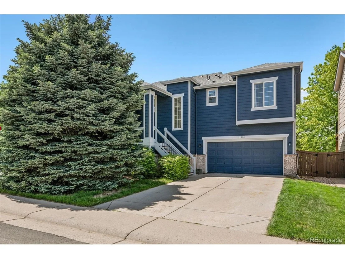 Photo of 104 Willowick Cir