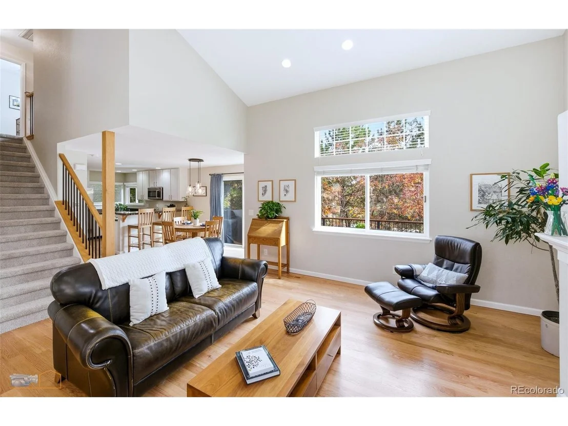Photo of 592 Spruce Cir