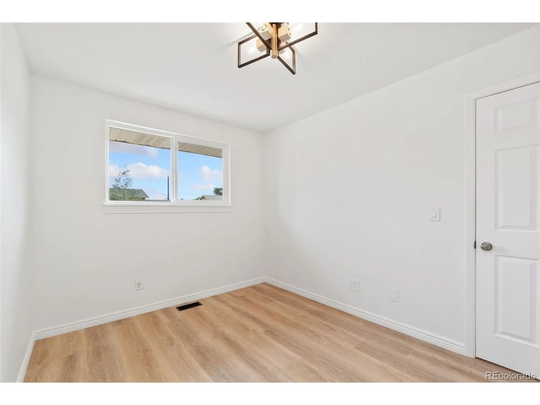 Photo of 8369 Cherokee St