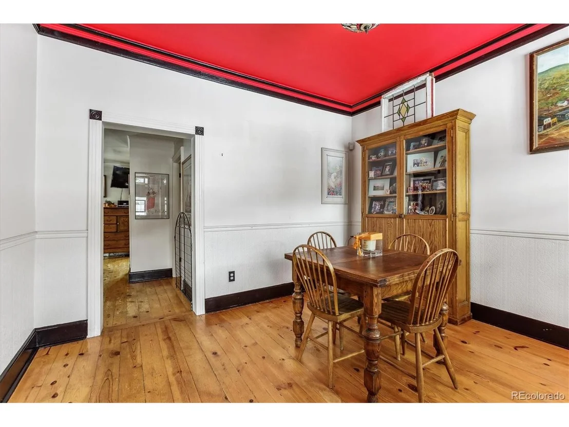 Photo of 340 Spring St