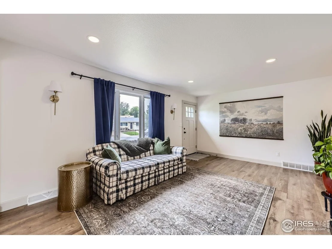 Photo of 7442 Jay Ct