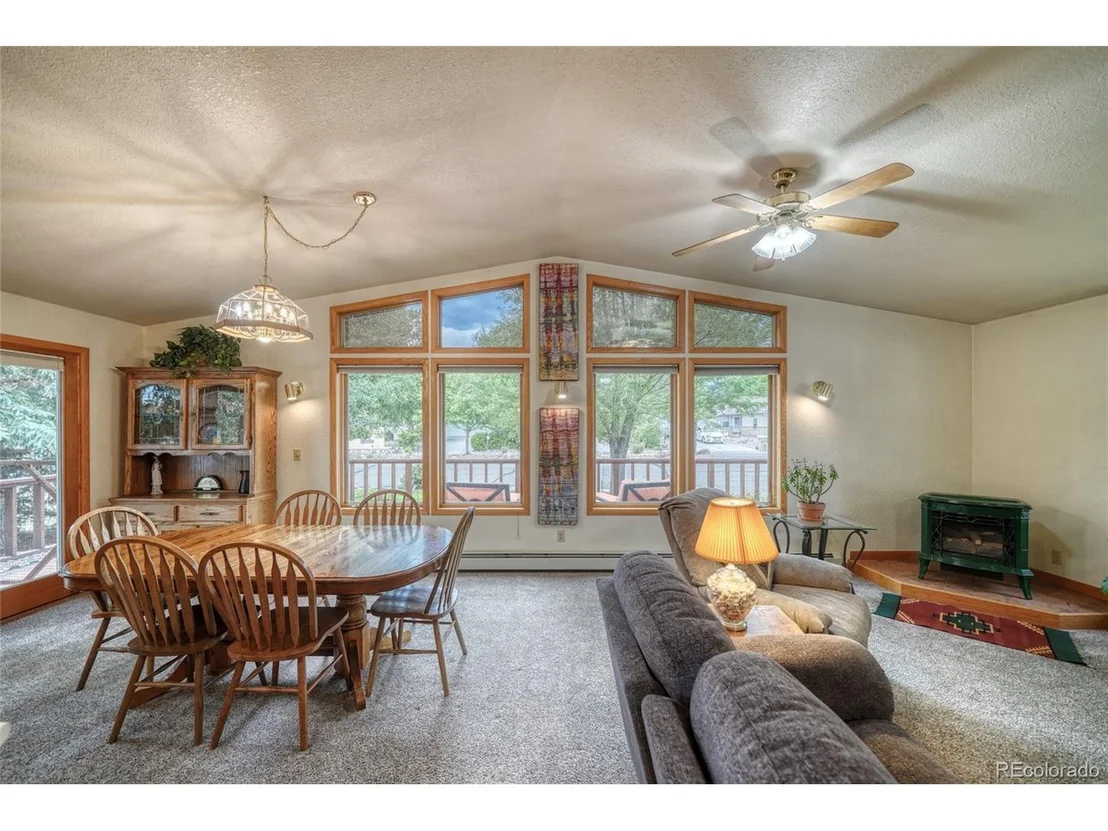 Photo of 1 Silver Spruce Dr