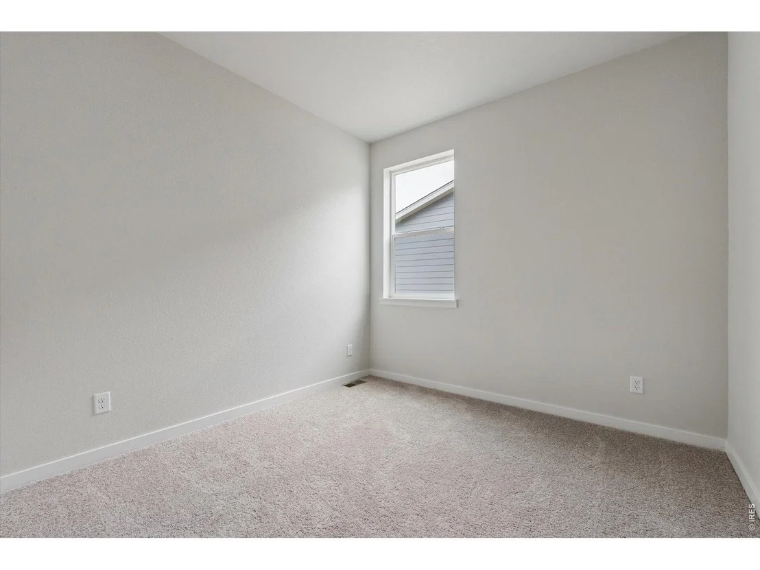 Photo of 807 Kettlepond Way