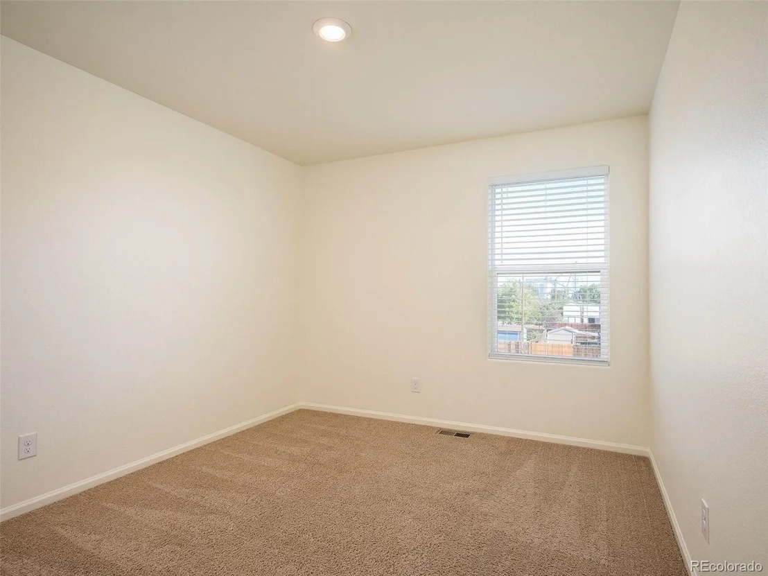 Photo of 47303 Clover Ave