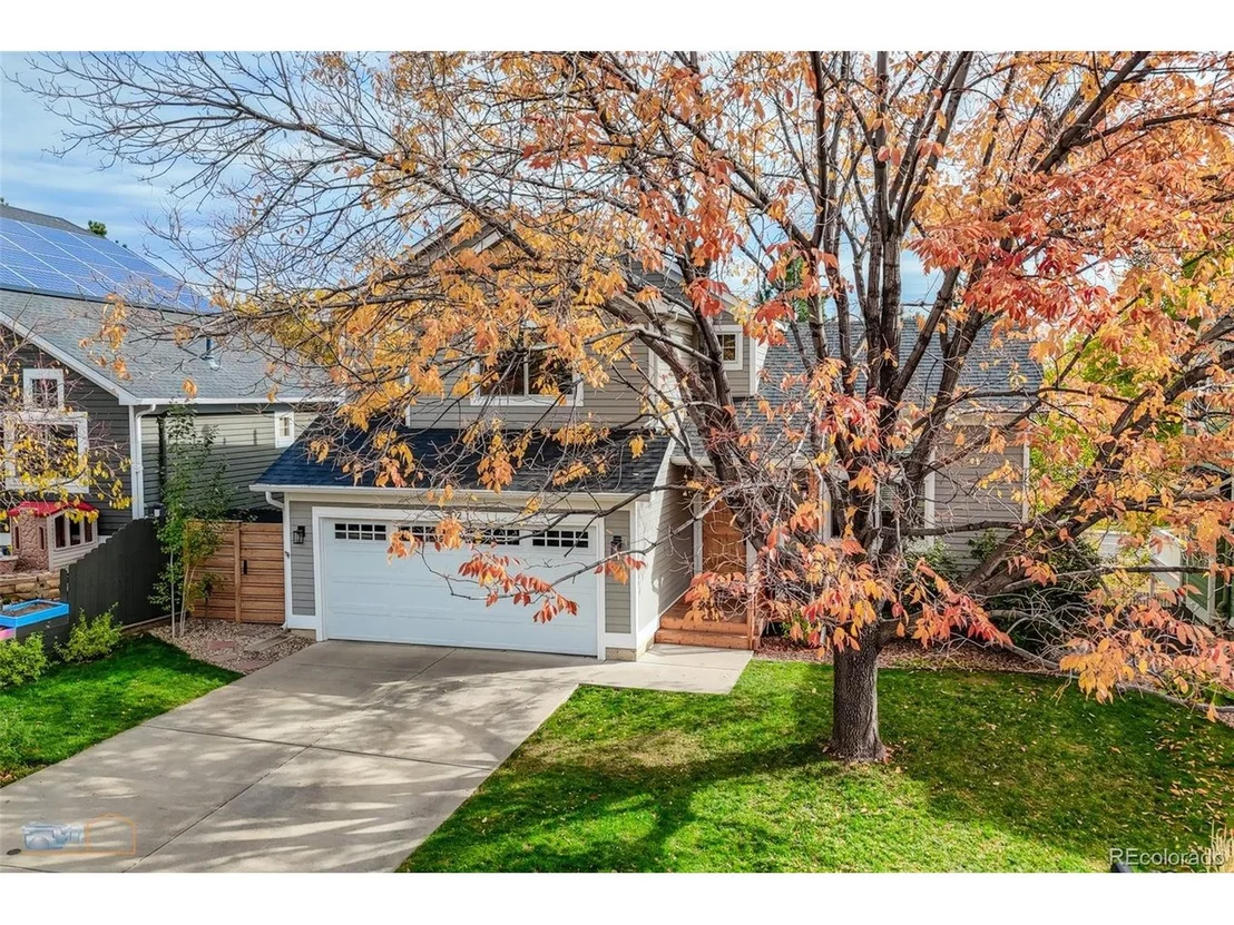 Photo of 592 Spruce Cir