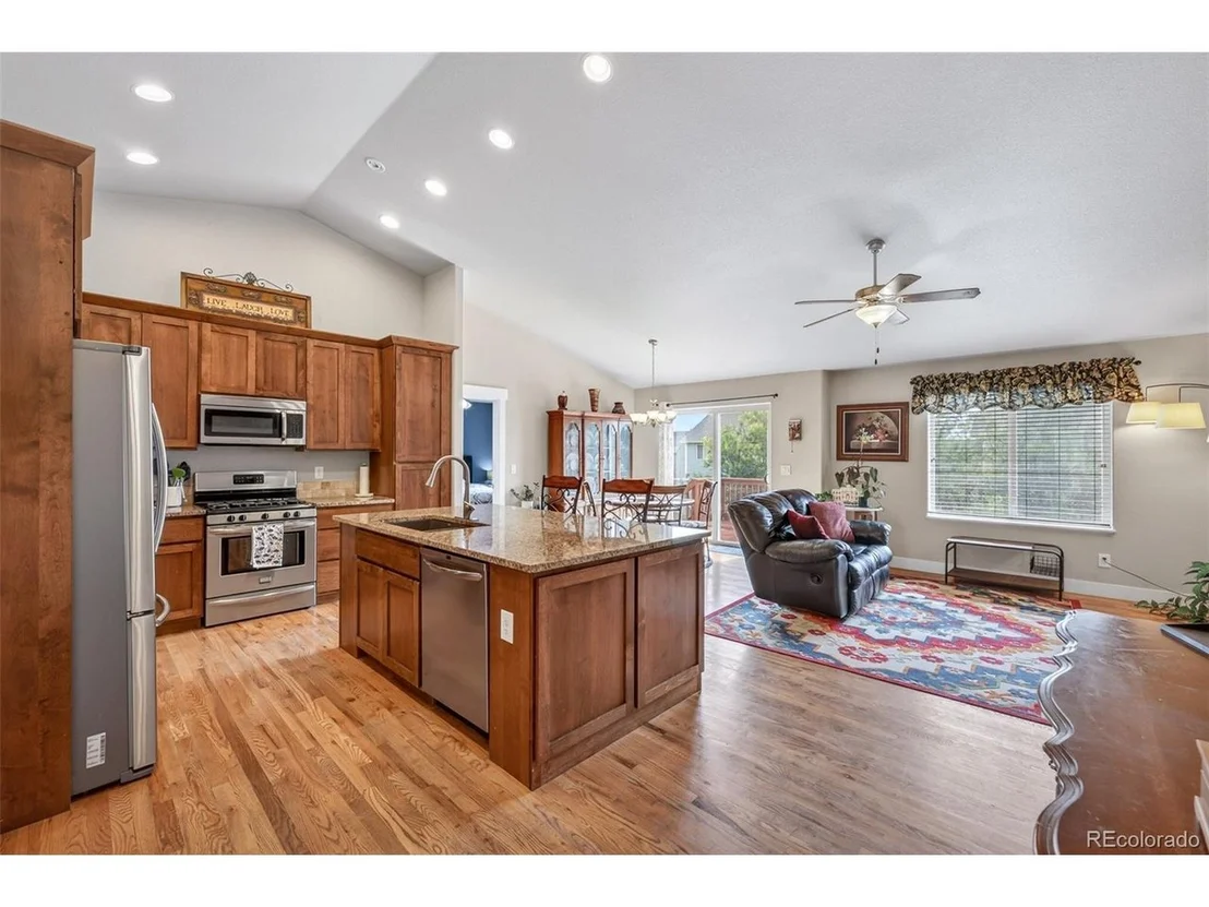 Photo of 884 Cliffrose Way