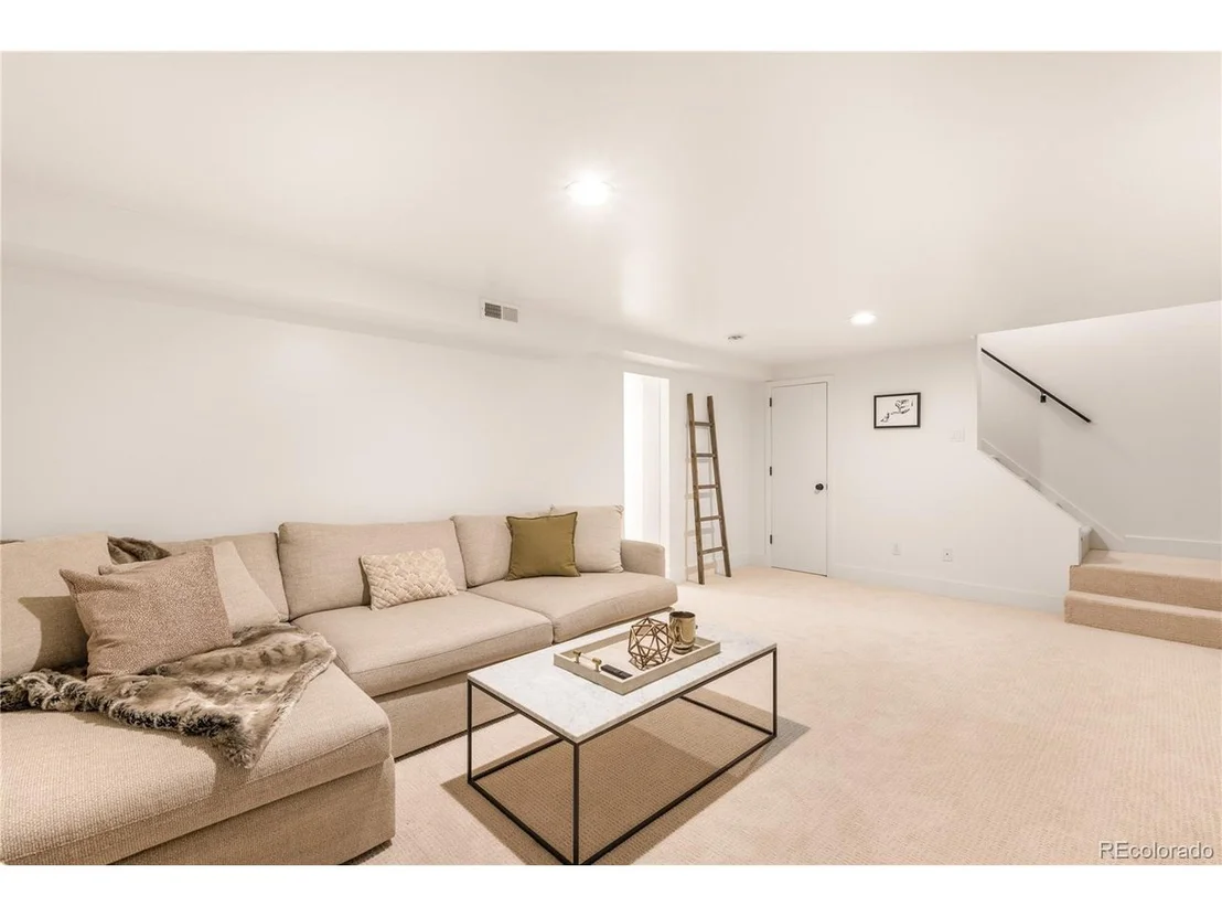 Photo of 415 Forest St