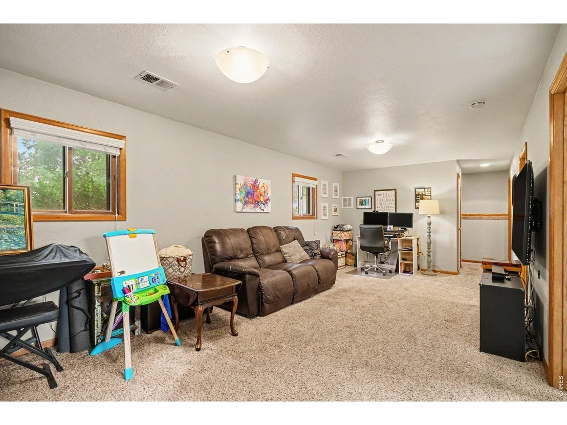 Photo of 3919 Logan Dr