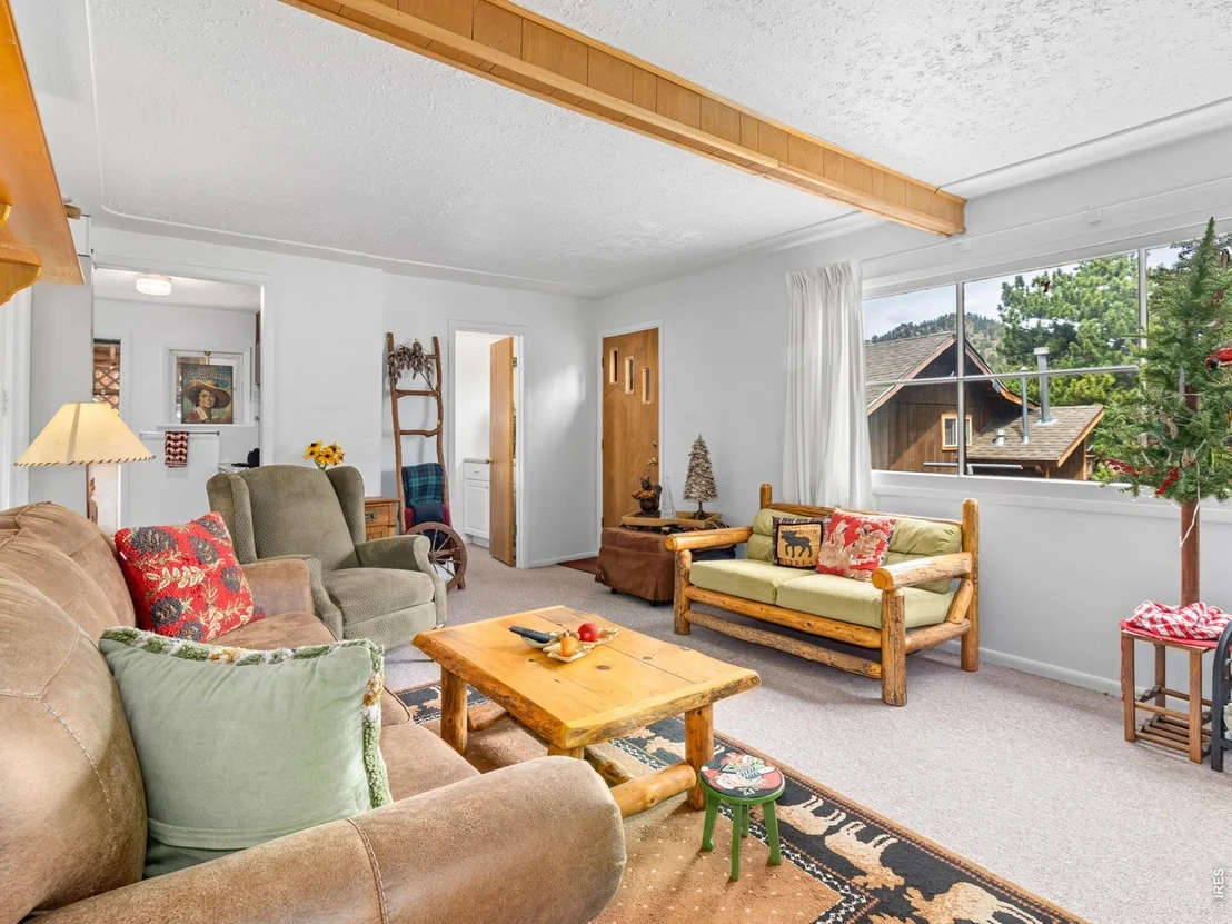 Photo of 1155 Broadview Rd