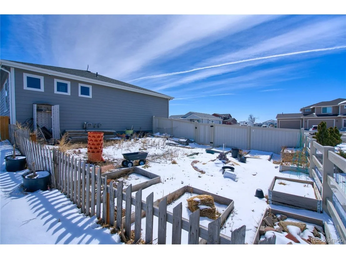 Photo of 345 Foxtail Dr