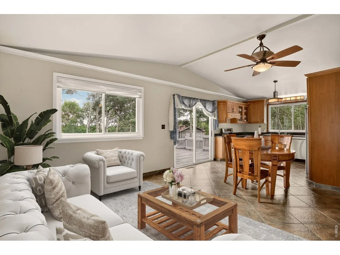 Photo of 233 Deer Cir