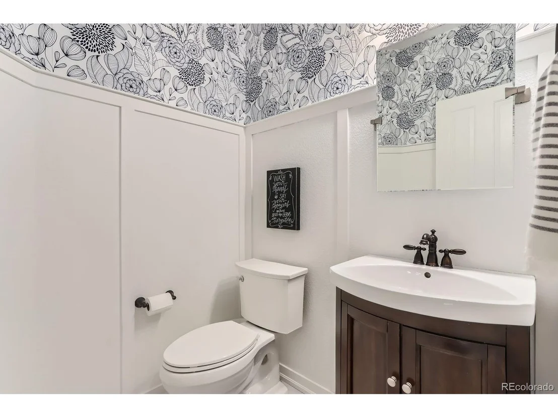 Photo of 11013 Valleybrook Cir