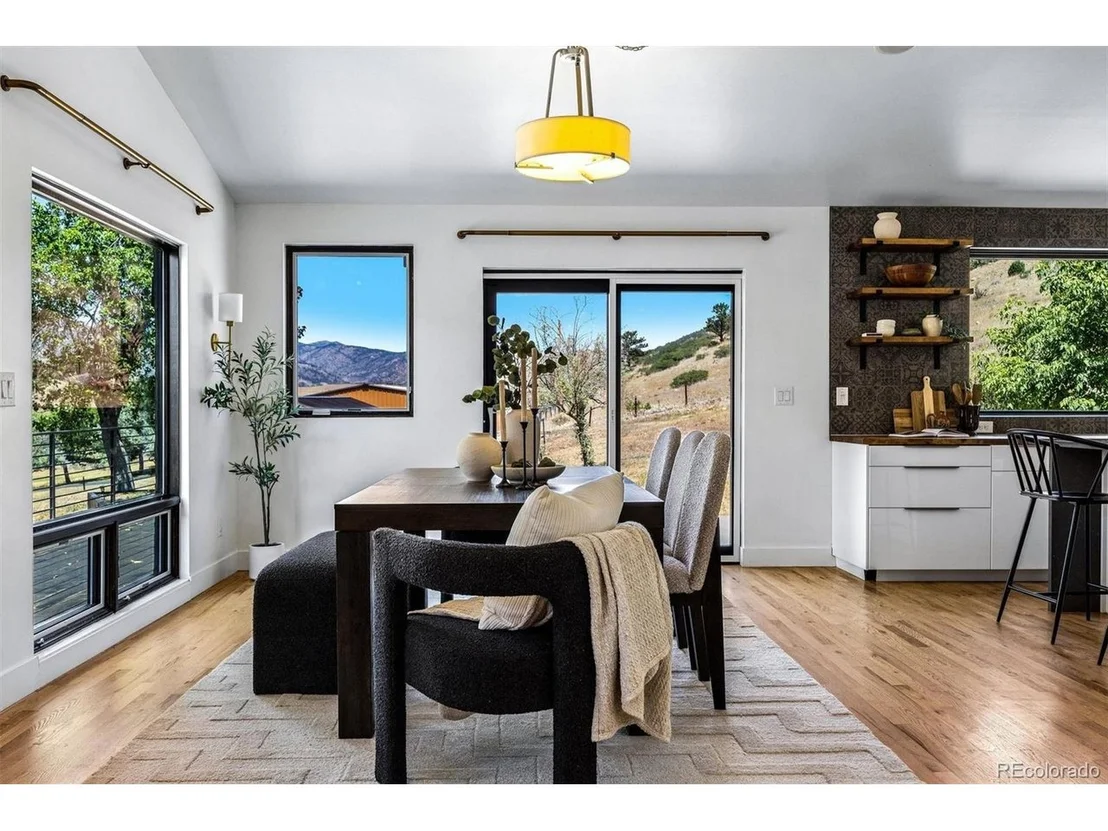 Photo of 5370 Pine Ridge Rd