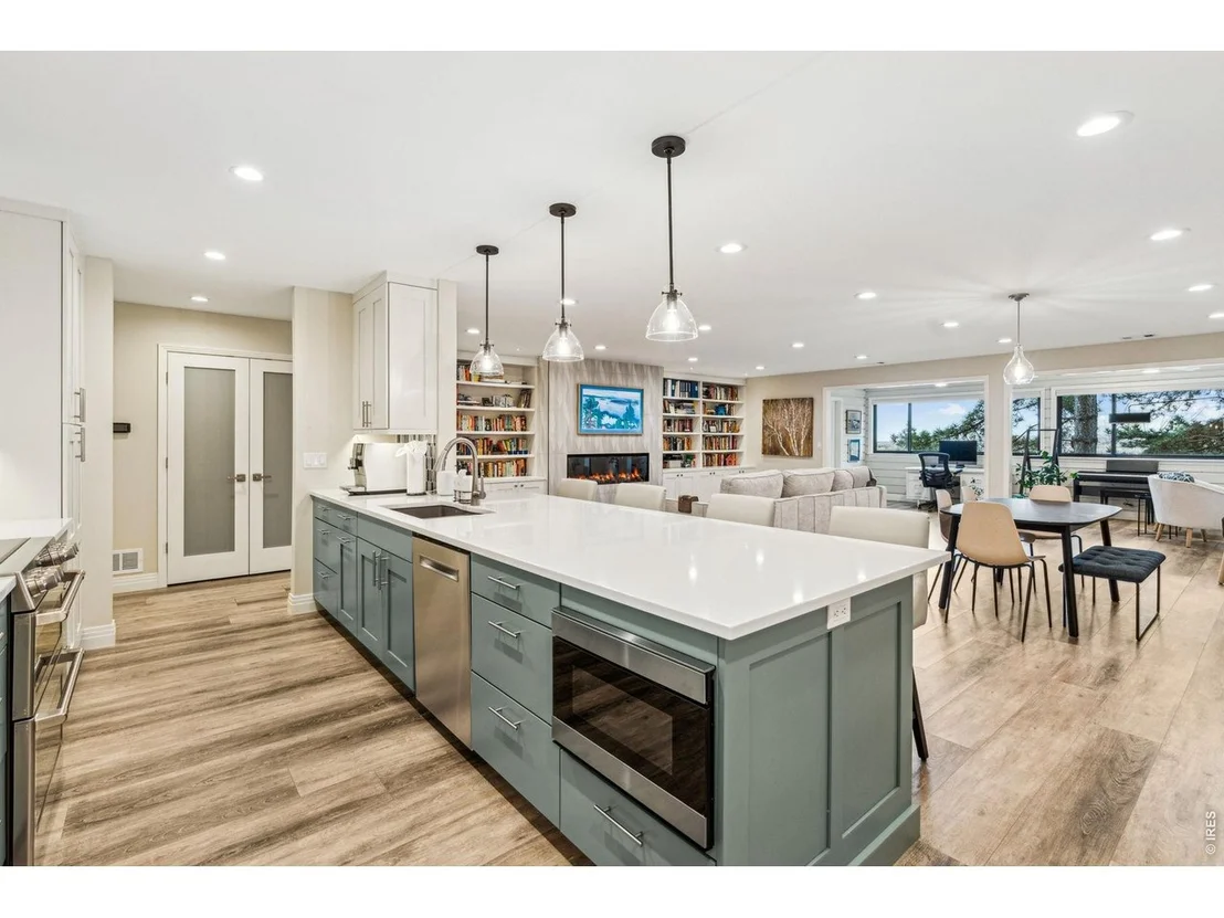 Photo of 1534 Bradley Dr