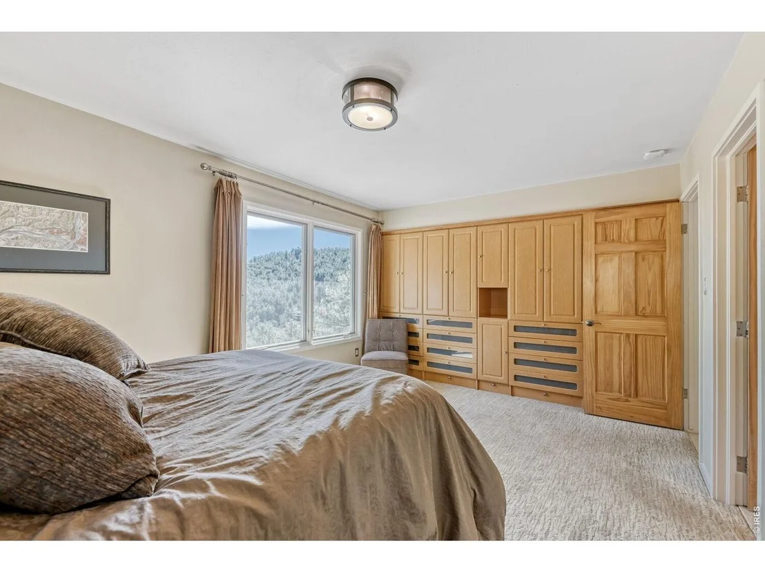 Photo of 3132 Linden Dr