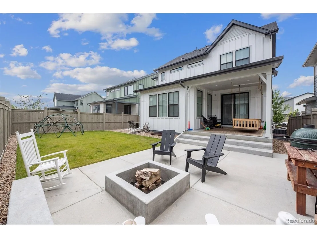 Photo of 5640 Wheaton Ave