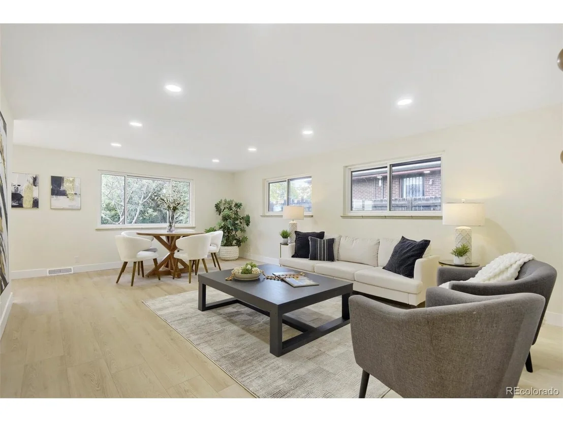 Photo of 6077 Flower St
