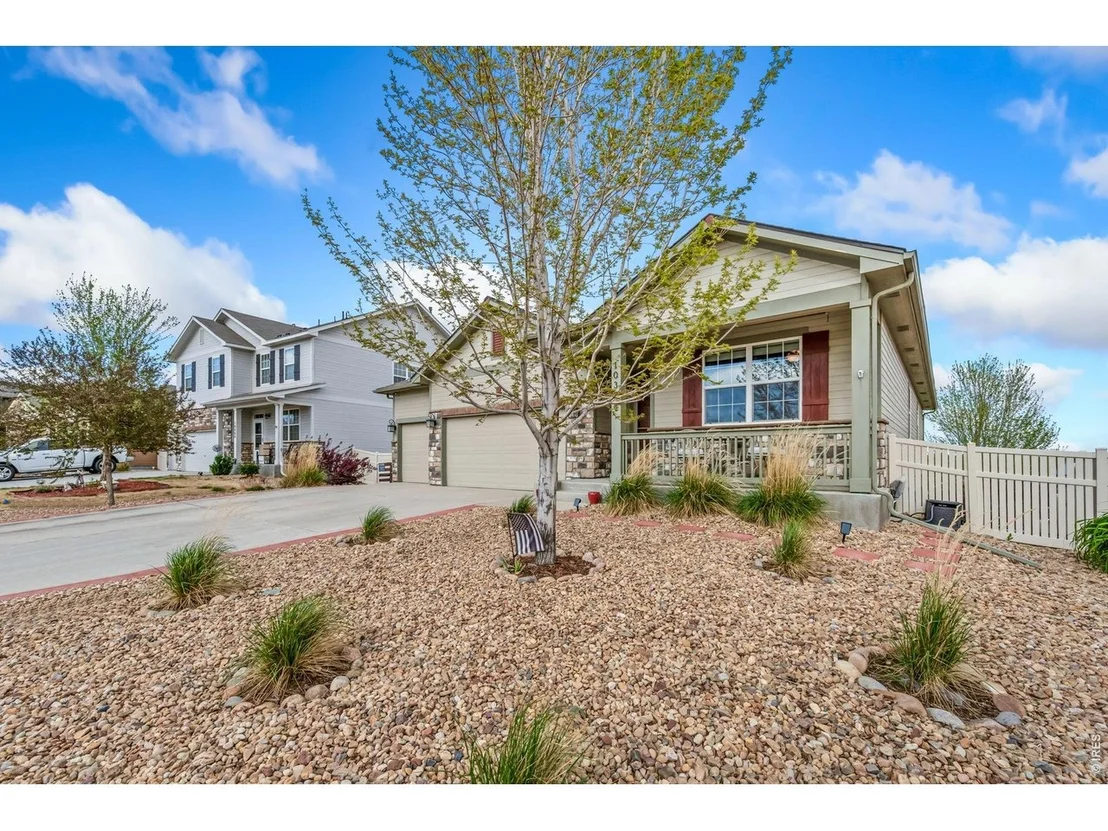 Photo of 10398 Stagecoach Ave
